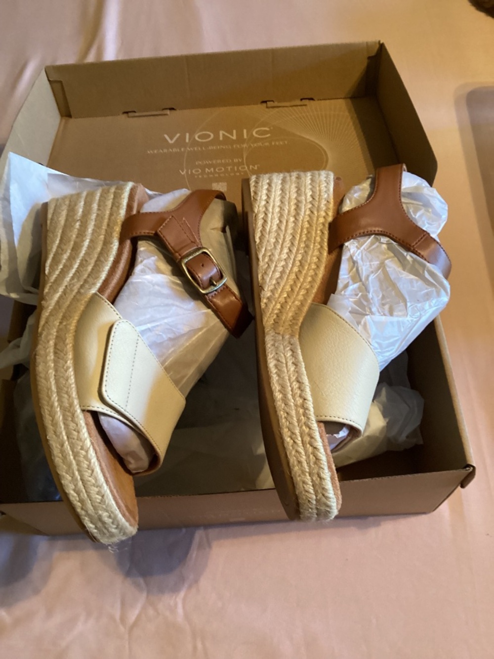 Vionic wedge - Picture 3 of 4